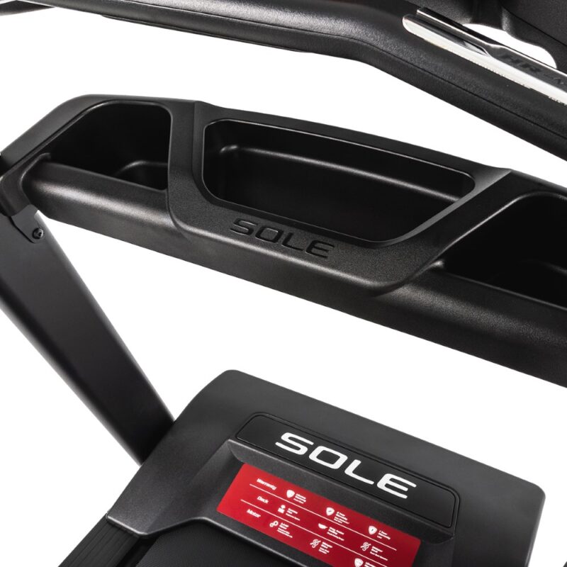 Tapis de course SOLE Fitness F63 rangement